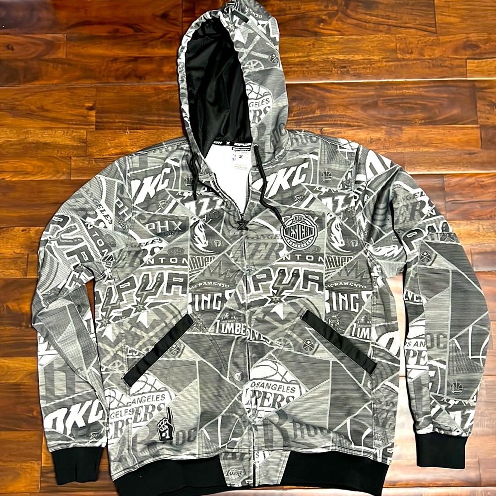 Men’s NBA Western Conference jacket. Sz Large